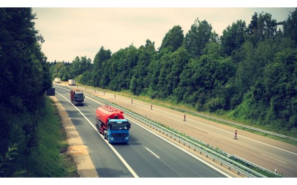 How is the COVID-19 affecting the logistic sector?